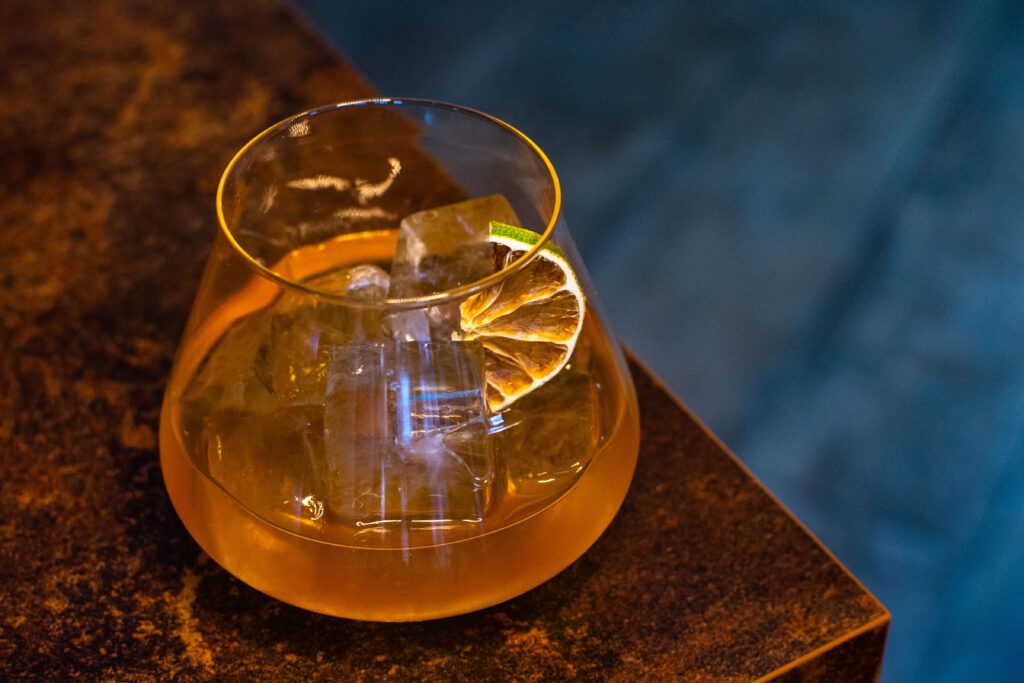 cocktail-amaretto-sour-lebrazier-photo